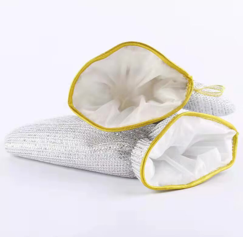 Multipurpose Iron-Sponge Glove + 2.5 Ltr Liquid Soap - Image 6